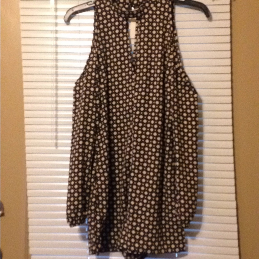 One Clothing, Cold Shoulder Romper. Sz XS